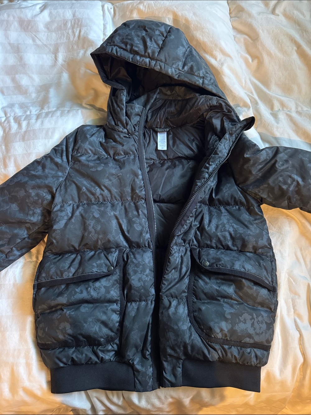 Ivivva Girls' Black Floral-Print Hooded Puffer Jacket